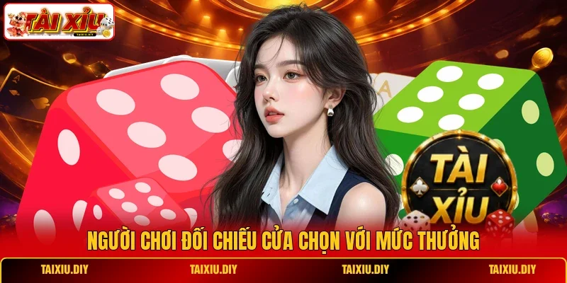 Người chơi đối chiếu cửa chọn với mức thưởng